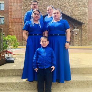 Meet your Posher, Reyna benítez